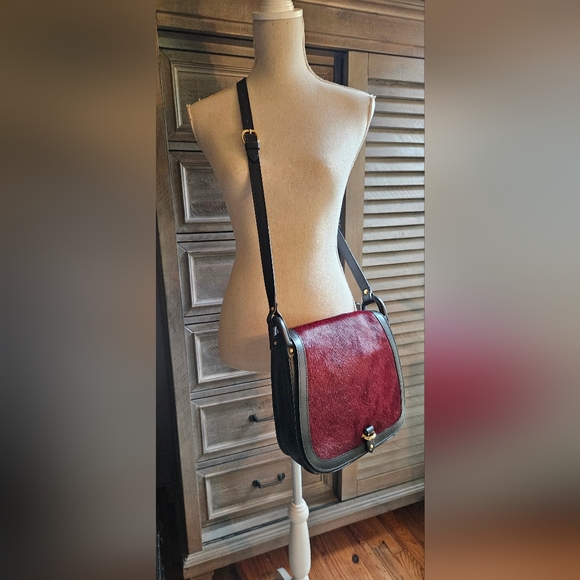 Cavalcanti Italian Black Leather Purse w/Burgundy Calf Hair Like New Condition - Picture 8 of 8